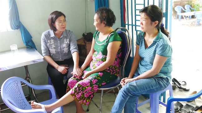 Tham gia dinh hoi vien phu nu bi tai nan giao thong