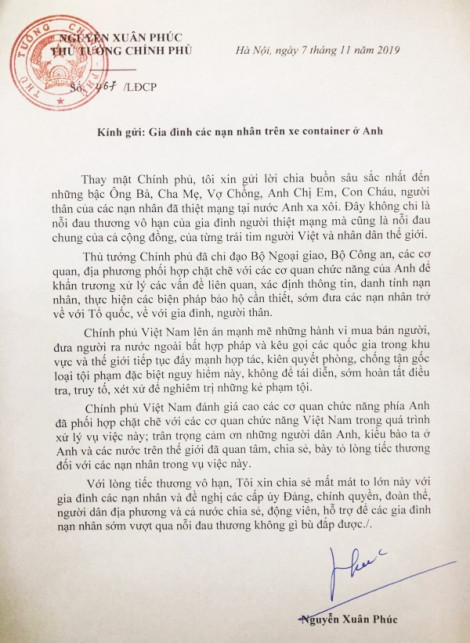 Thủ tướng Nguyễn Xuân Phúc gửi thư chia buồn với gia đình các nạn nhân tử vong trên xe container ở Anh