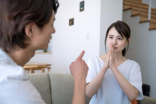 Chồng ngập trong stress, vợ lại nghi có bồ