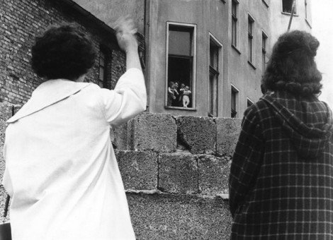 Bức tường Berlin sụp đổ, 30 năm trước