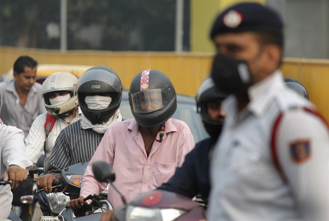New Delhi: O nhiem khong khi 'giam mot nua'
