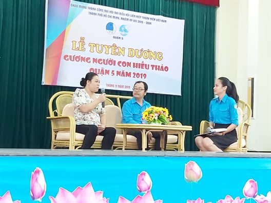 Toa sang tinh yeu thuong gia dinh