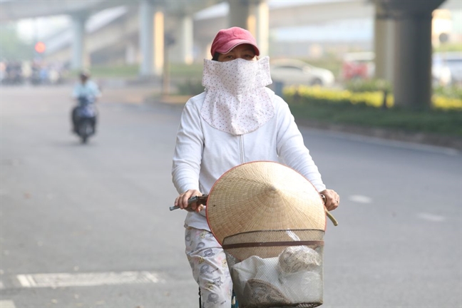 Sai Gon nang len nhung lanh vao sang som, nguoi dan thich thu dien ao am ra duong