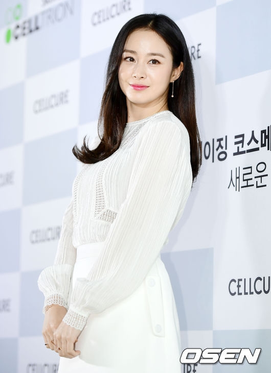 Kim Tae Hee tai xuat xinh dep sau 40 ngay sinh con