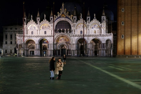 Venice ban hành báo động thiên tai khẩn cấp khi thành phố chìm trong nước biển