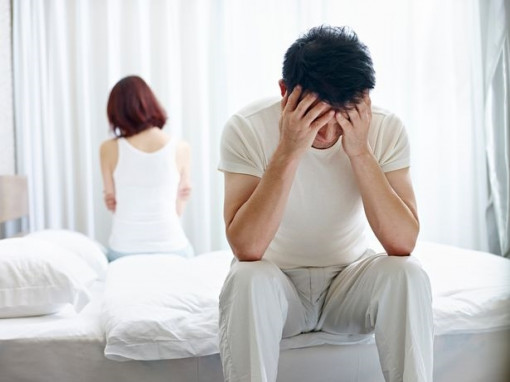 Bệnh tật ghé thăm, chuyện ấy làm sao?