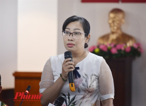 Bà trưởng phòng điều tra ấu dâm bằng cách... nghe ngóng dư luận