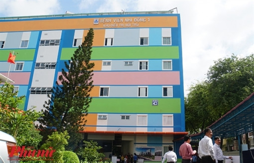 Nữ điều dưỡng Bệnh viện Nhi Đồng 1 bị người nhà bệnh nhi đánh gãy xương hàm