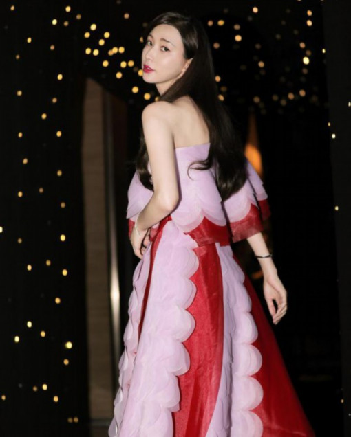 'Nữ thần' 45 tuổi Lâm Chí Linh trải lòng lý do kết hôn chồng trẻ