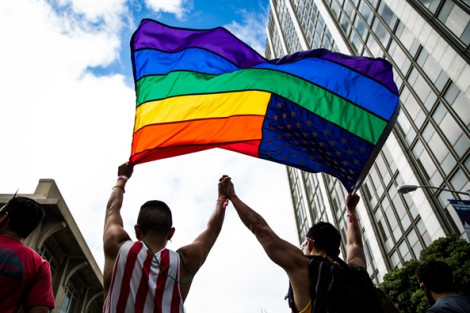 Hiệp hội Y khoa Mỹ ủng hộ lệnh cấm liệu pháp chuyển đổi giới tính