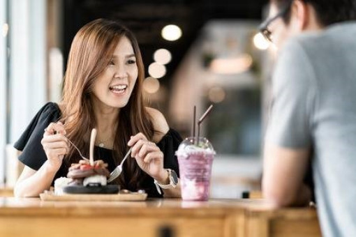 Dù thế giới hết sạch đàn bà, tôi cũng không hàn gắn với cô ấy