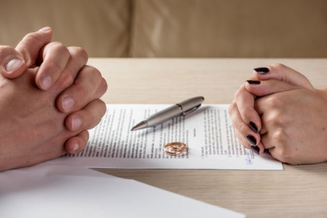 Khi ly hôn, có được yêu cầu chia tài sản đang thế chấp?