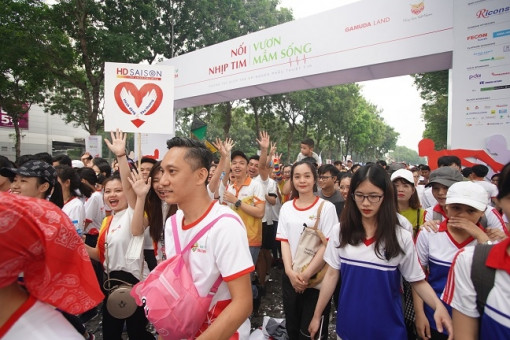 HD SAISON chung tay gây quỹ phẫu thuật tim cho bệnh nhi nghèo