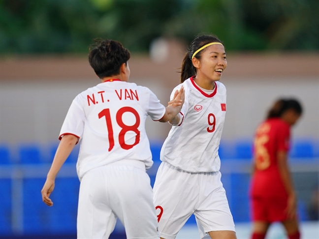 Hay cho tin chien thang cua tuyen nu Viet Nam o Ban ket bong da nu SEA Games 30