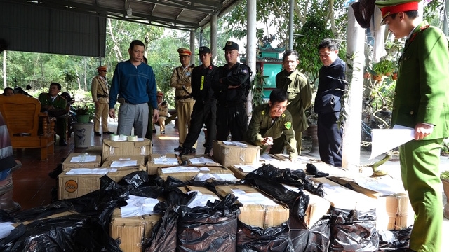 Bat hai doi tuong tang tru luong phao lau lon nhat tu truoc den nay tai Quang Binh