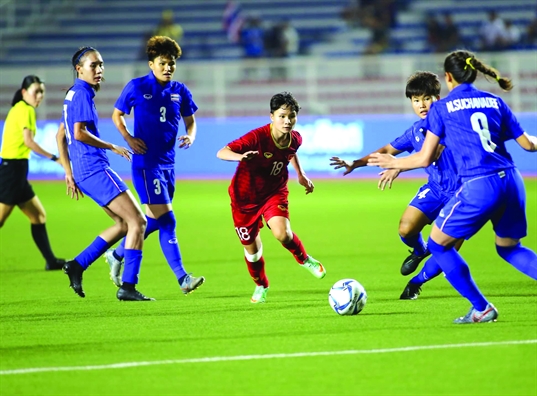 Tuyen nu Viet Nam vo dich SEA Games 30 - Su lua chon  cua cac co gai