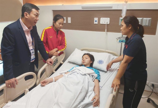 Cầu thủ nữ Việt Nam nhập viện sau khi thắng Thái Lan