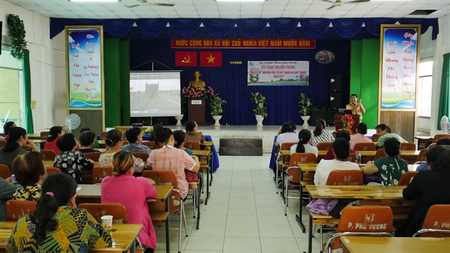 Trang bi kien thuc va ky nang tu bao ve de bao ve an toan cho phu nu va tre em 