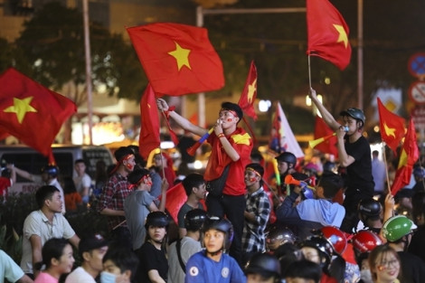 Cấm đường, bố trí trinh sát ghi hình các đối tượng quá khích, đua xe trái phép sau trận chung kết Việt Nam - Indonesia