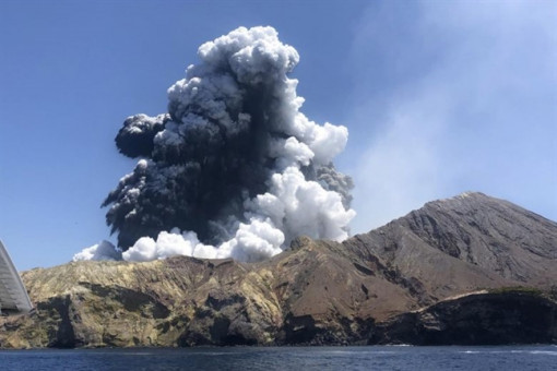 Các bệnh viện New Zealand đặt thêm da từ Mỹ để cứu nạn nhân núi lửa