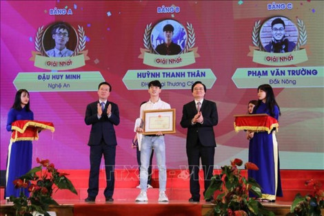 3 thí sinh đoạt giải Nhất cuộc thi 'Tuổi trẻ học tập và làm theo Bác' năm 2019