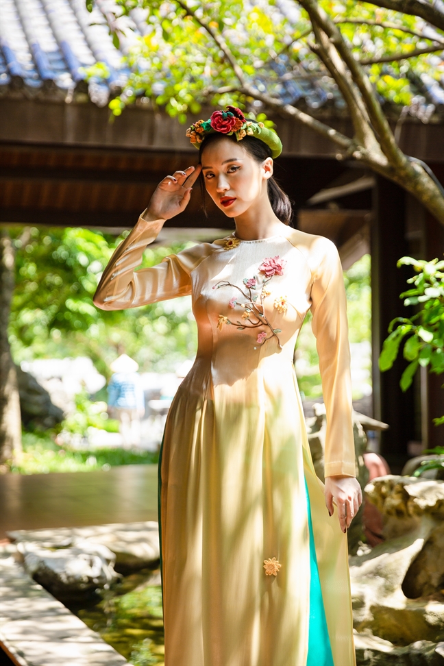 ‘Thong dong’ cung ao dai