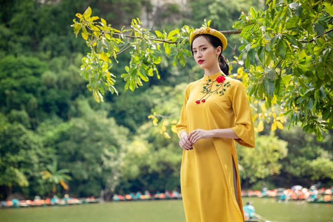 ‘Thong dong’ cung ao dai