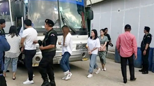Campuchia thẩm vấn 26 người Trung Quốc bắt cóc đồng hương rồi bỏ trốn
