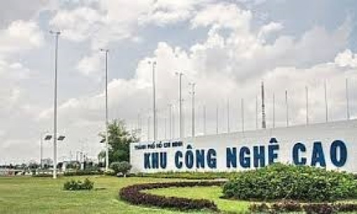 TPHCM trao giấy chứng nhận đăng ký đầu tư cho các doanh nghiệp tại Khu Công nghệ cao