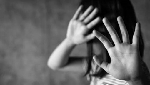 Hội Bảo vệ quyền trẻ em thăm gia đình cháu gái nghi bị xâm hại tình dục
