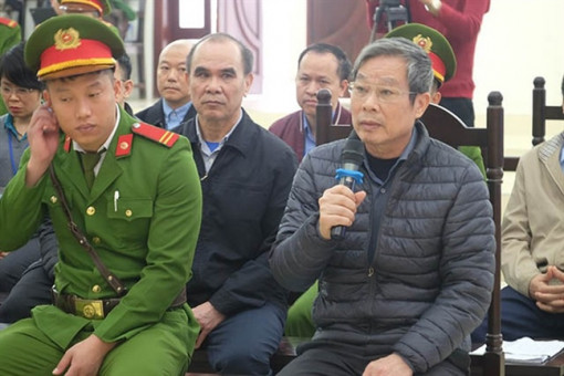 Luật sư bào chữa cho ông Nguyễn Bắc Son: 'Gia đình đã gom được 12,5 tỷ đồng để khắc phục hậu quả'