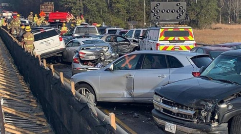 69 xe hơi tông liên hoàn tại Mỹ làm 51 người bị thương