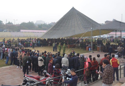 Can xoa bo nhung phien toa luu dong, nhu vu 'nu sinh giao ga'