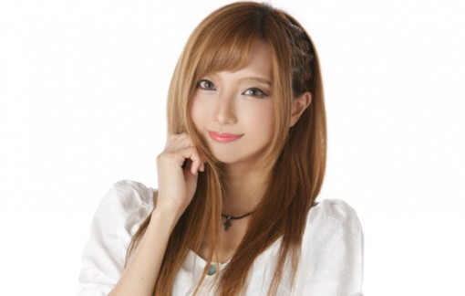 Nữ ca sĩ Nhật Bản qua đời ở tuổi 33