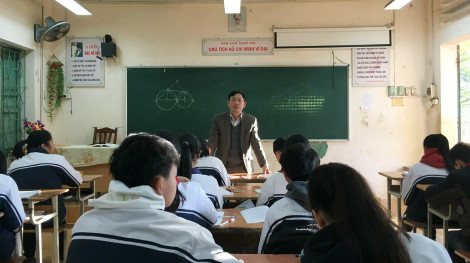 Gần 600 giáo viên hợp đồng ở Hà Nội không được xét đặc cách: Ai chịu trách nhiệm?