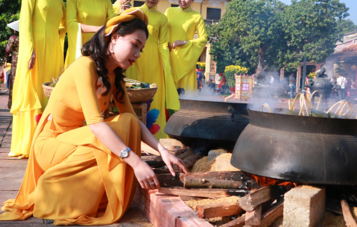 Vào Đại Nội xem Hương xưa Tết cũ tụ miền kinh đô
