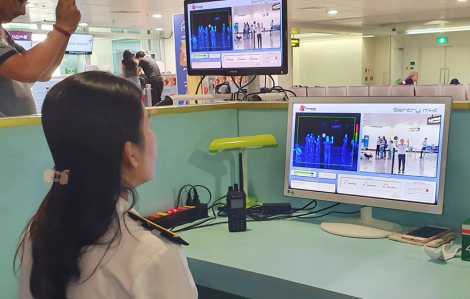 Sở Y tế TPHCM 'trực chiến' tại sân bay Tân Sơn Nhất chống virus corona