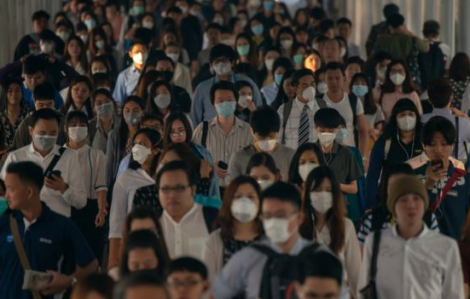 Hành khách Trung Quốc 'khoe' uống thuốc hạ sốt để qua mặt nhân viên sân bay ở Pháp