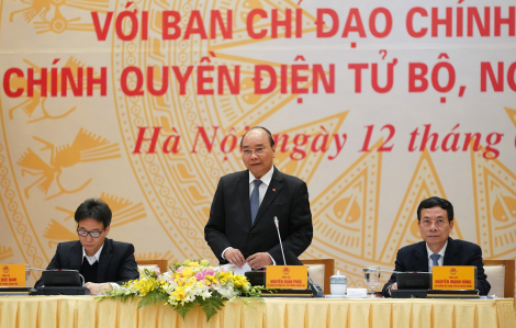 Thủ tướng Nguyễn Xuân Phúc: 'Xây dựng Chính phủ điện tử phải đi liền với cải cách hành chính'