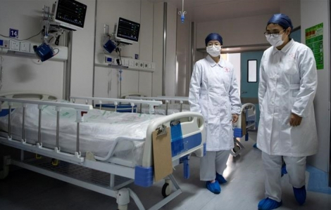 Số ca nhiễm mới COVID-19 giảm mạnh tại Trung Quốc