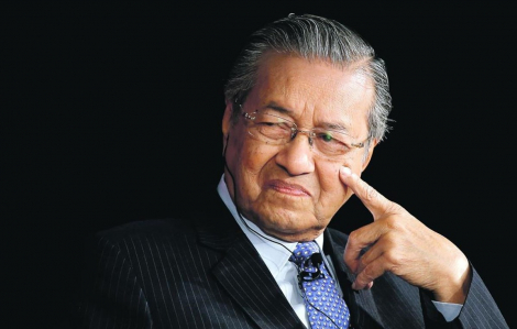 Thủ tướng Malaysia bất ngờ nộp đơn từ chức
