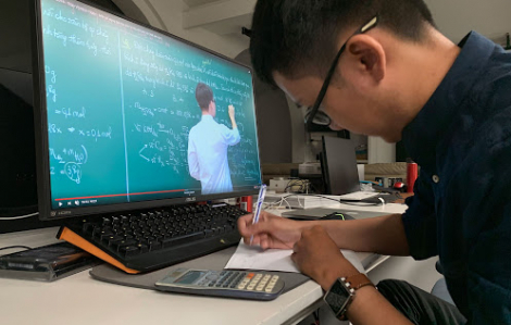 Hà Nội: Thí điểm ôn tập trực tuyến cho học sinh trung học phổ thông