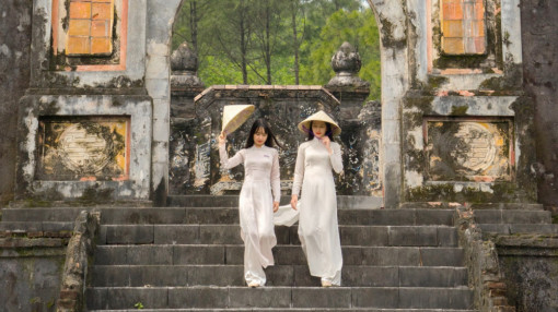 Phụ nữ mặc áo dài được miễn phí vé tham quan di tích Huế từ ngày 6 đến 8/3