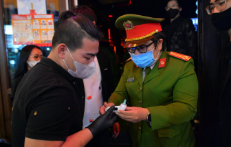 Thức cùng Hà Nội: Nhắc nhau “đừng hoảng sợ, mọi thứ sẽ ổn thôi”