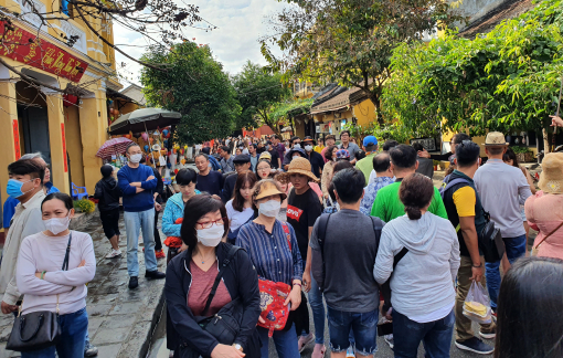 Du khách trên chuyến bay VN0054 di chuyển vào Quảng Nam: 1 dương tính, 30 âm tính với COVID-19