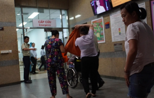 2 xe mô tô va chạm làm chết người... đi bộ