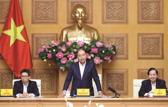 Thủ tướng Nguyễn Xuân Phúc yêu cầu nâng tầm kịch bản phòng chống dịch COVID-19