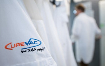 Mỹ tìm cách chiêu dụ nhà sản xuất vắc-xin COVID-19 từ Đức để chiếm thế độc quyền