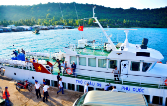 Kiên Giang họp khẩn, kiến nghị Phú Quốc dừng đón khách nước ngoài sau khi trên đảo có người nhiễm COVID-19