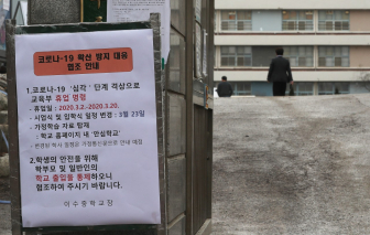Hàn Quốc: Học sinh tiếp tục nghỉ học đến tháng 4